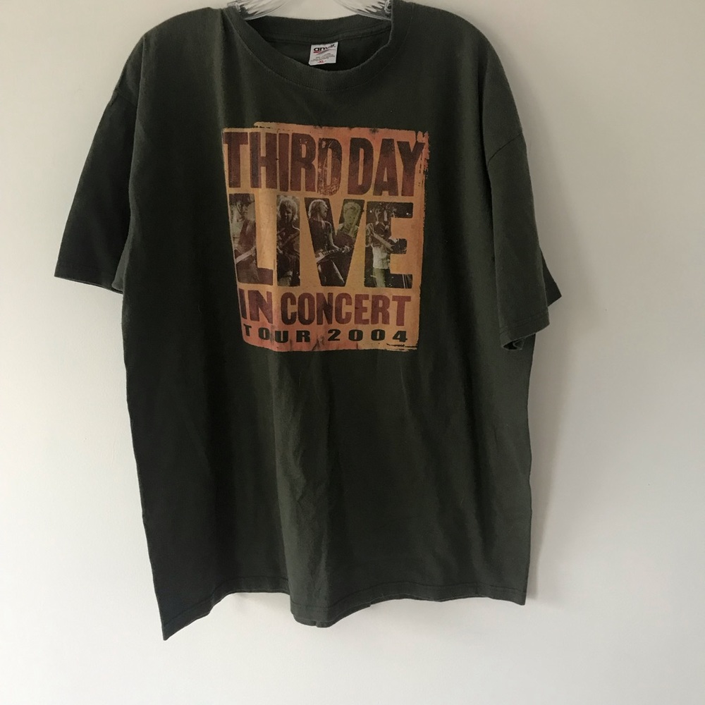 Anvil third day 2004 concert shirt.